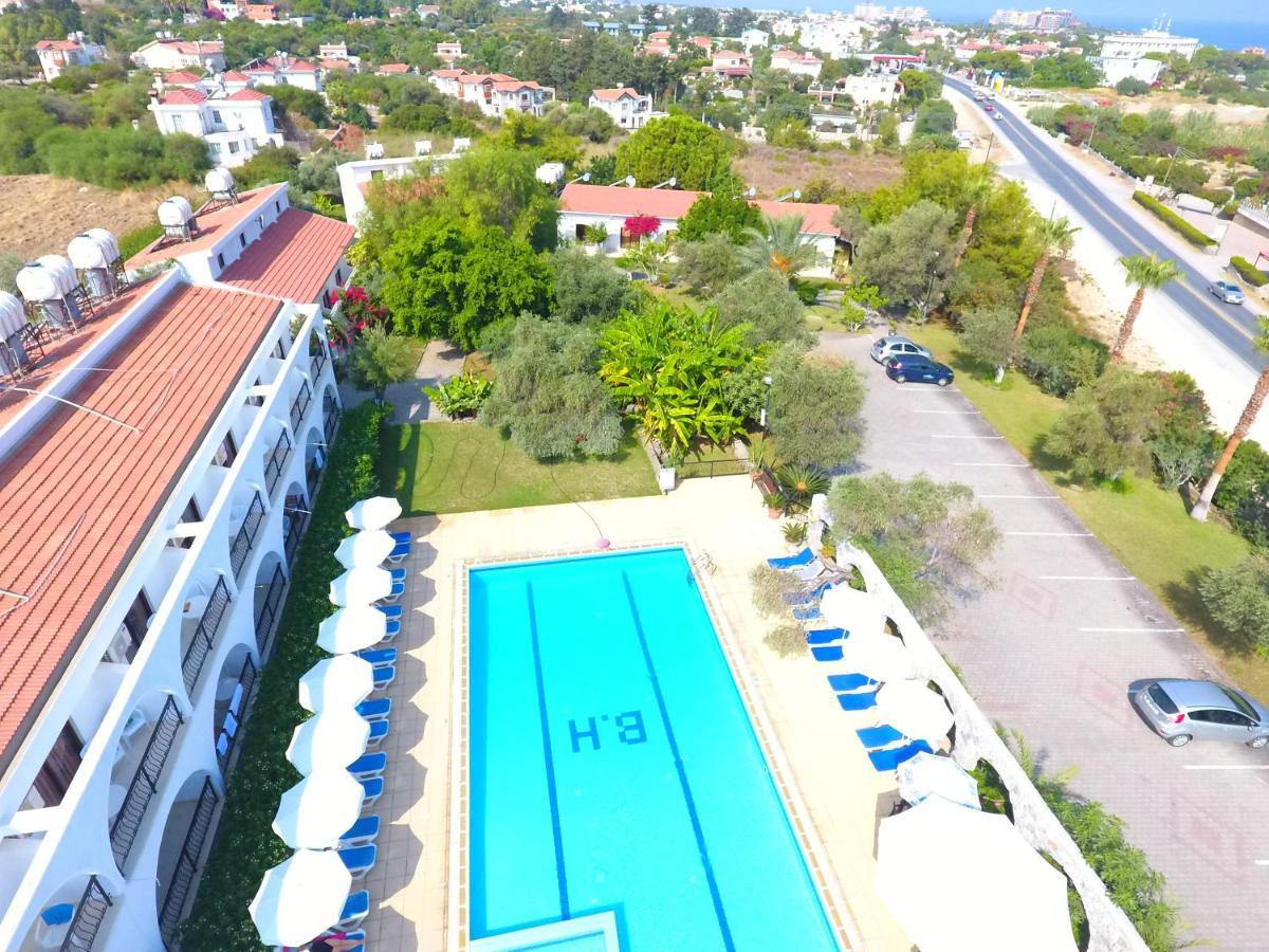 Bare Hill Holiday Apartments Krini Eksteriør bilde